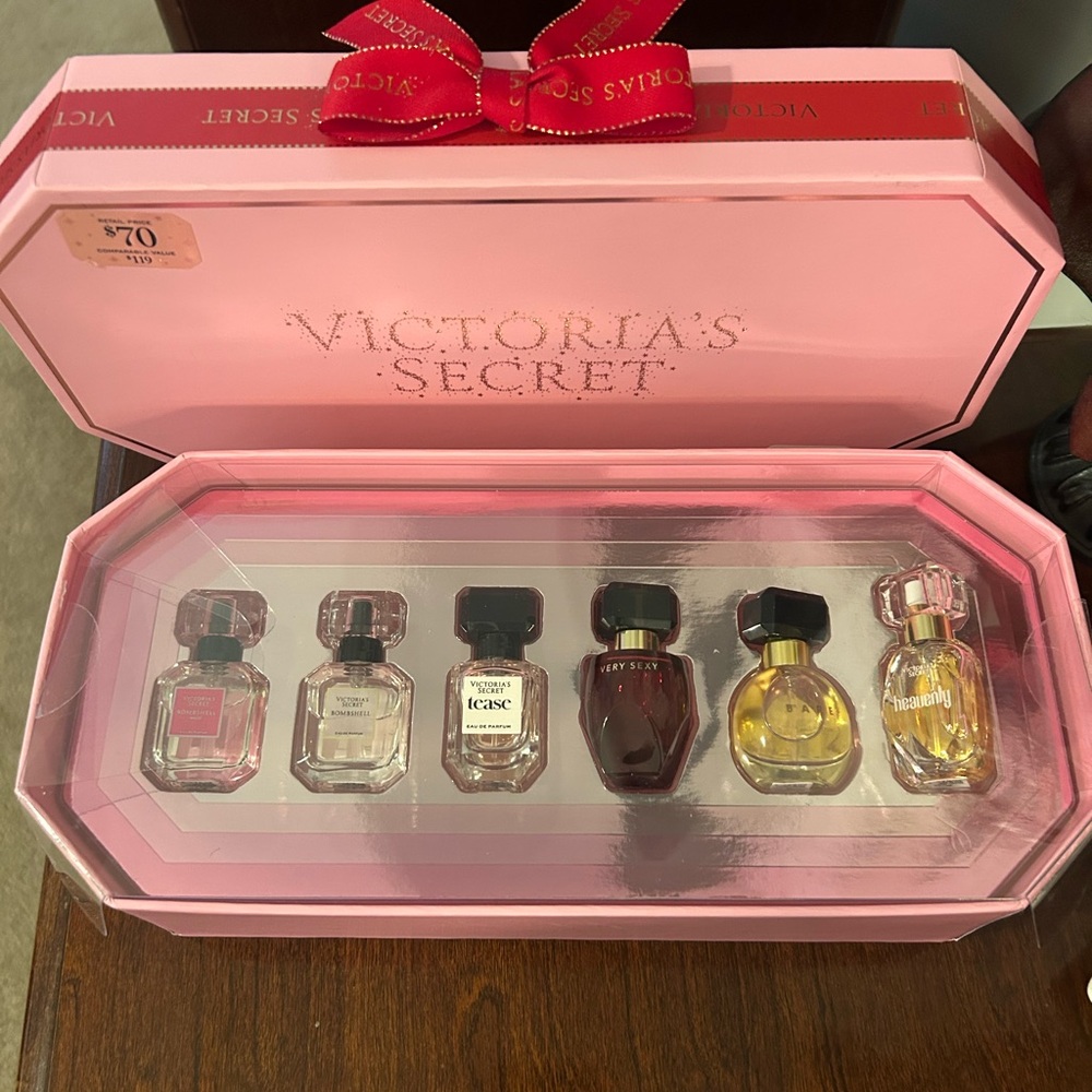 Victoria's Secret Fragrance Collection in Pink Box